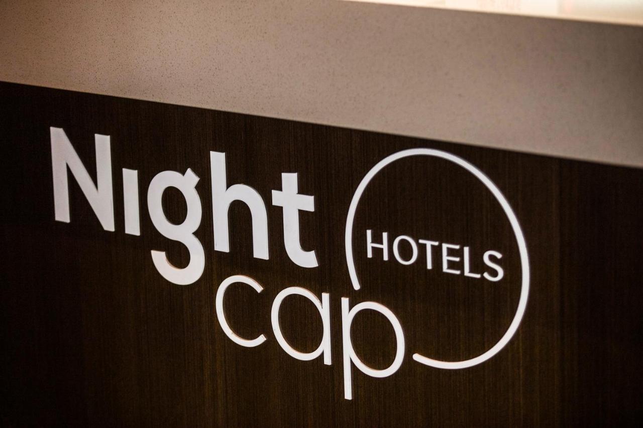 Nightcap At Ashley Hotel Braybrook Kültér fotó